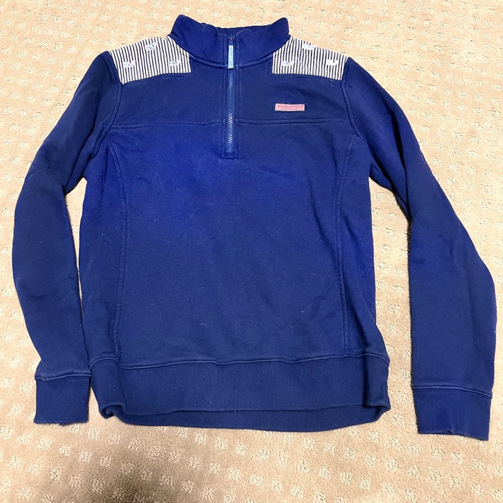 Vineyard Vines women’s quarter zip size small.